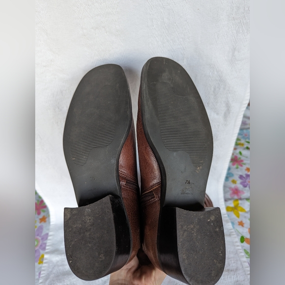 Classic Tall Leather Boot - Like New - Picture 7 of 8